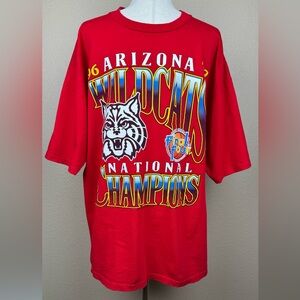 96-97 NCAA Arizona Wildcats Basketball National Champions Red T-Shirt. Size- XL